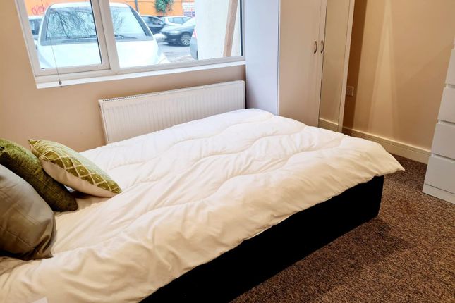 Room 1, 76C, Bessborough Road, Harrow photo 3