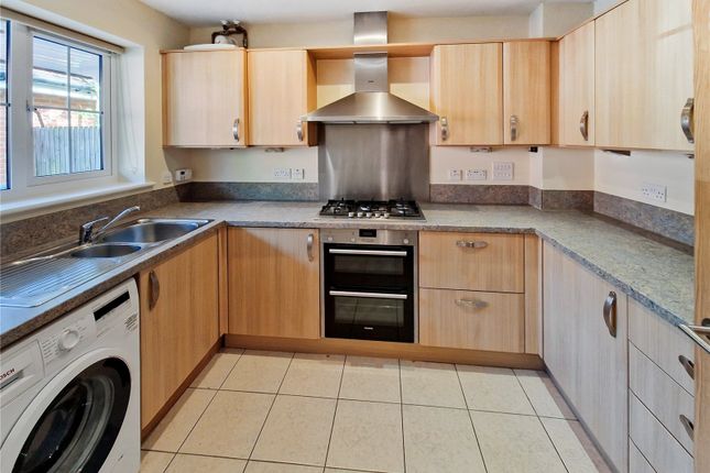 103, Sycamore Drive, Burgess Hill photo 2