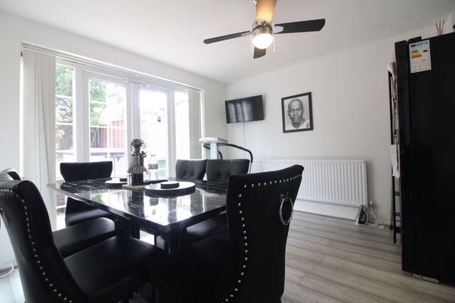 31, Swan Mead, Luton photo 4