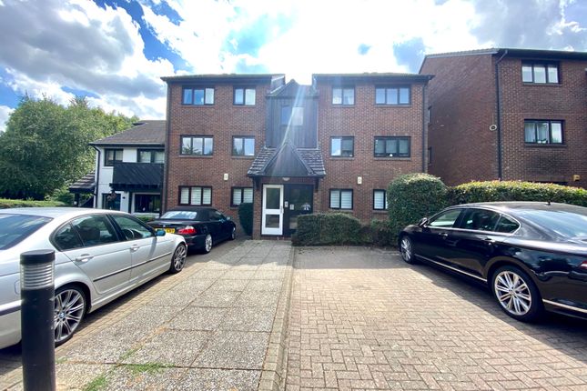 Thumbnail Flat to rent in West Quay Drive, Hayes