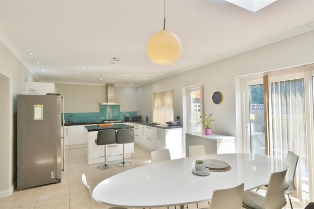 48, Kings Road, Slough photo 4