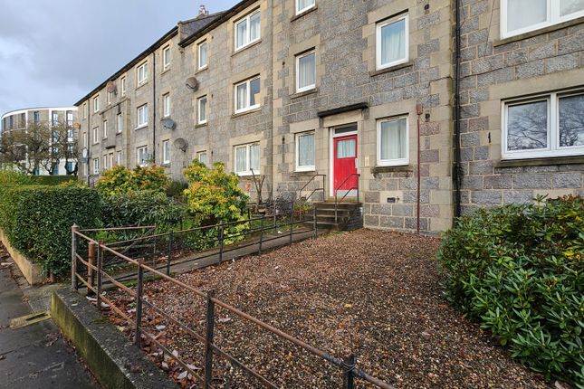 Flat to rent in Willowbank Road, Aberdeen