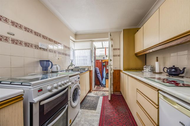4 Shelley Gardens, Waterlooville-Porticomarketing-