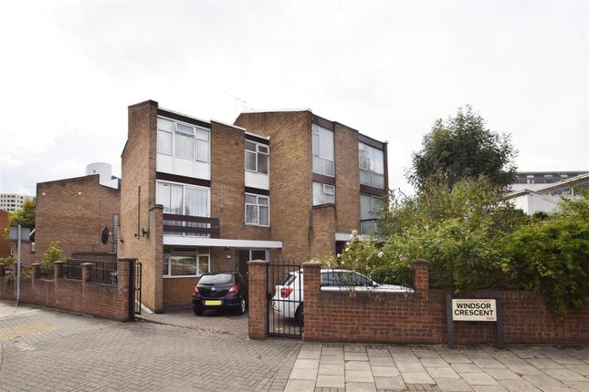 Thumbnail Town house for sale in Windsor Crescent, Wembley