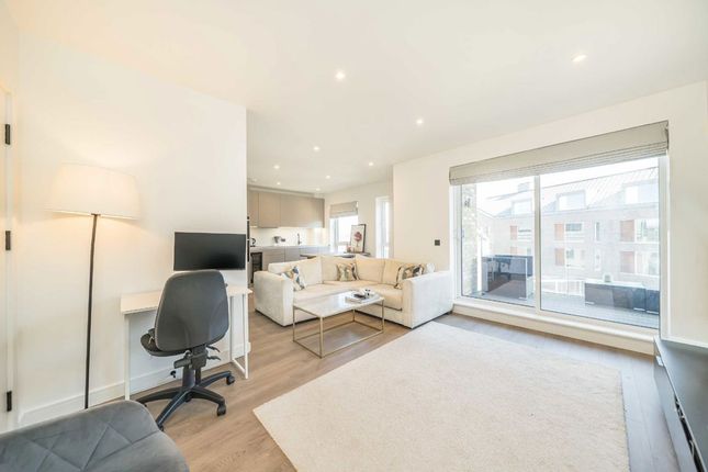 1-bed flat on Flat 19, 10, Ravensbury Terrace, London, £475,000