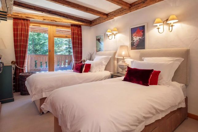 Chalet for sale in Courchevel, 73120, France