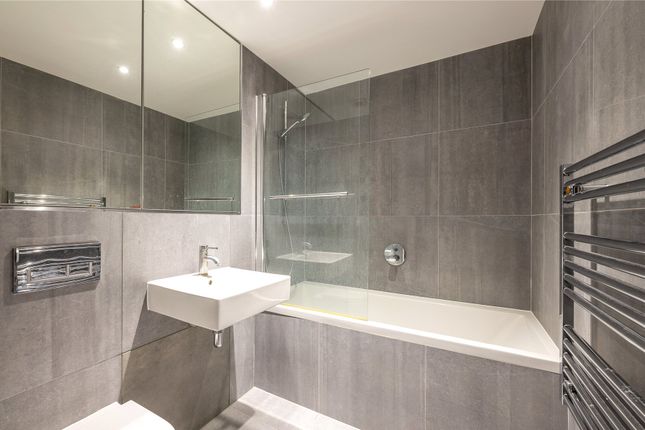 Flat for sale in Topham Street, London