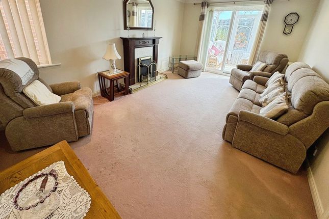 27, Palmers Green, Newcastle Upon Tyne photo 2