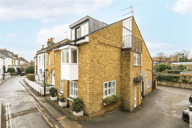 3-bed house on 6, Maltings Close, London, £3,750/mo