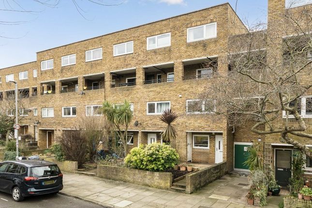 24, Turenne Close, London photo 3