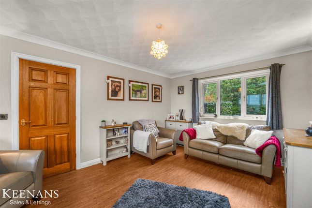 46, Kirkhill Avenue, Haslingden photo 2