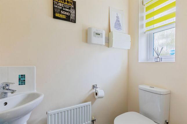 7, Macaulay Road, Southam photo 4