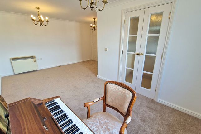 STONELEIGH COURT, STONELEIGH COURT, PORTHCAWL photo 3