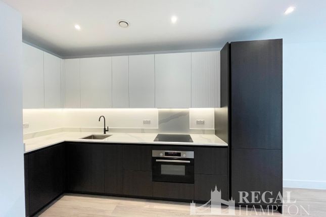 Flat 52, Monterrey House, 3 Everdene Path, London photo 2