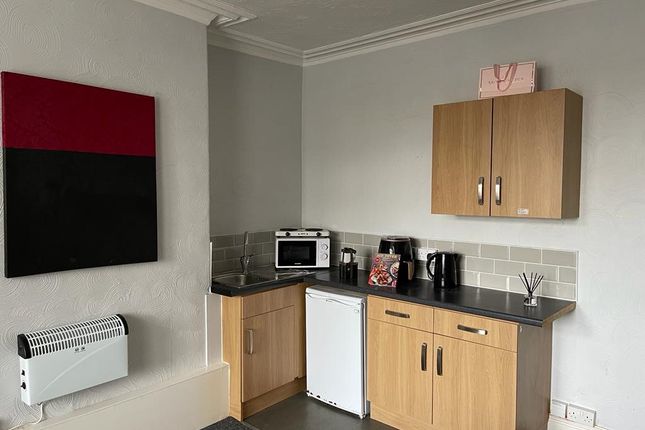Flat 1, 112 Austhorpe Road, Leeds photo 4