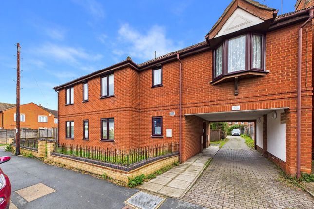 1-bed flat on Kitchener Road, Suffolk, £110,000