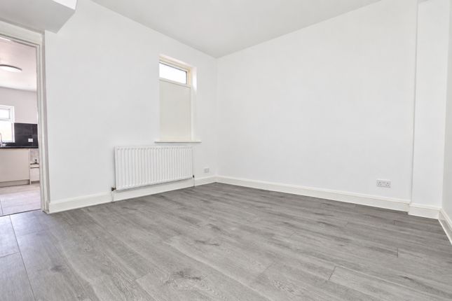 109, Stamford Road, London photo 2