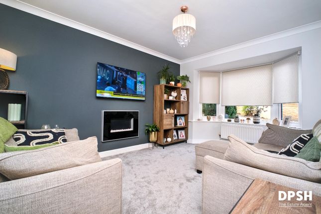 7 Suffield Close, Leeds photo 2
