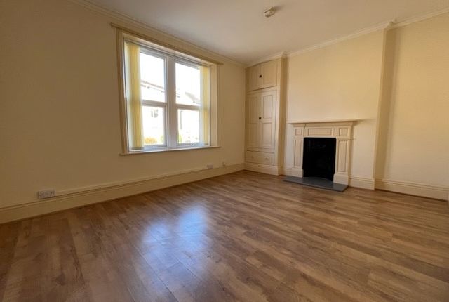 128B, Sheffield photo 4