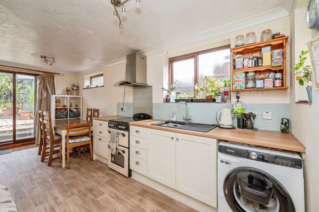 1, Court Road, Great Yarmouth photo 2