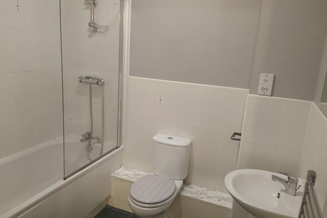 Flat 15, Marshes Fold, Walkden photo 4