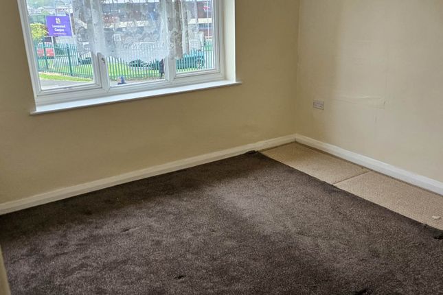 63, Lawnswood Avenue, Wolverhampton photo 5