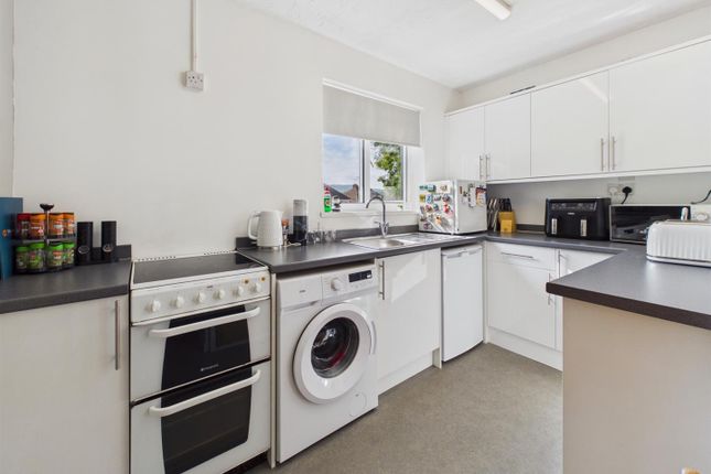 103, Pinemount Road, Gloucester photo 2