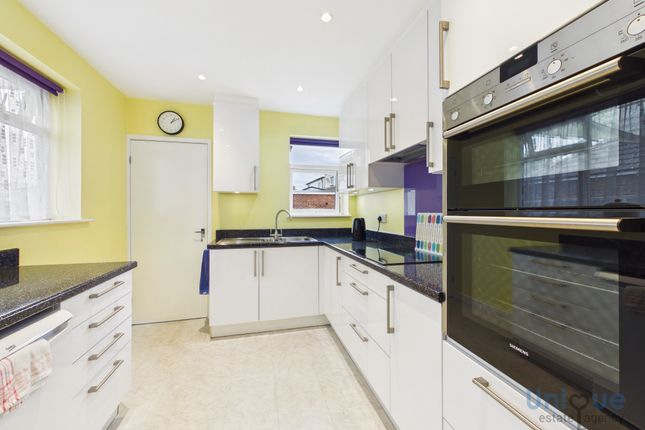 20, Crosland Road North, Lytham St. Annes photo 3