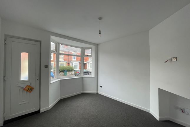 30, COVENTRY photo 3