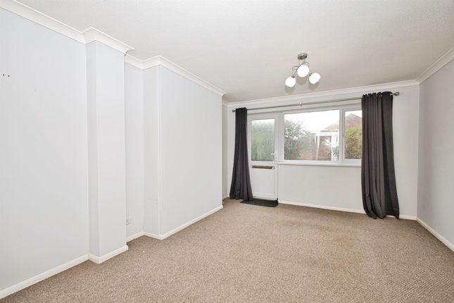 7, Cavalier Close, Yeovil photo 4
