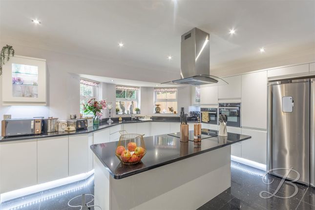 3, Springwood Drive, Mansfield photo 3