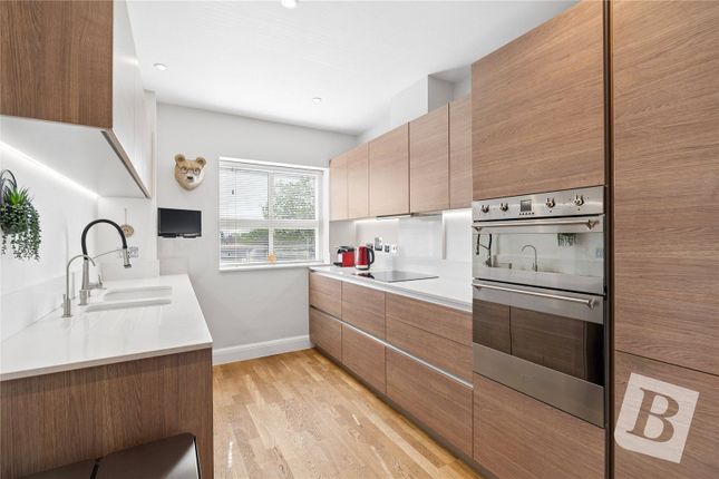 Apartment 7, Bonneville Court,, Deyncourt Gardens, Upminster photo 3