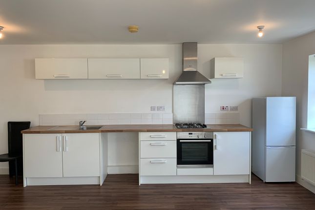 41, Robinson Avenue, Sheffield photo 2