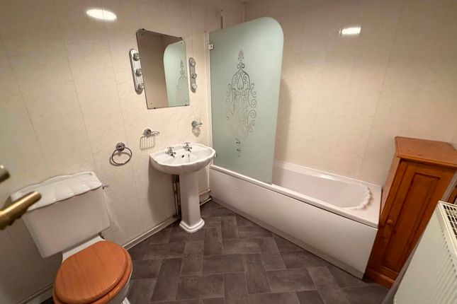 Ground floor flat,, 141 Yarborough Road, Lincoln photo 4