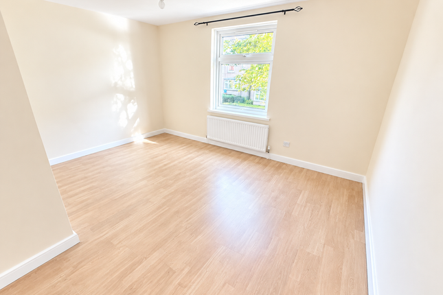 29 Tre Telynog, Aberdare photo 5