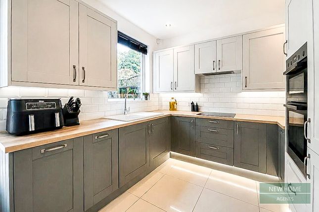 53, Ennismore Gardens, Southend-On-Sea photo 2
