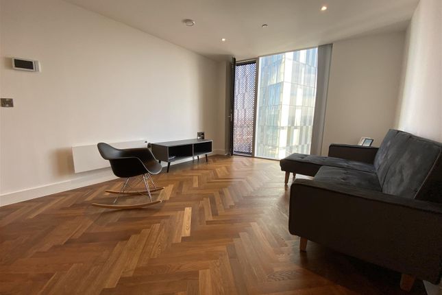 Apartment 2307, Deansgate Square, Manchester photo 2