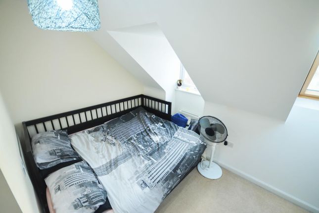 Town house for sale in Rayleigh Close, Radcliffe, Manchester