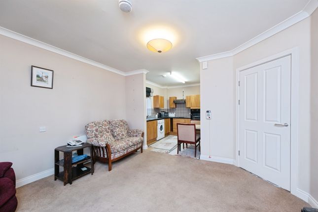 8, Centurion House, Coach House Mews, Bicester photo 4