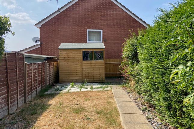34, Badgers Way, Sturminster Newton photo 3