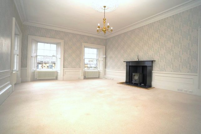 Flat to rent in Darnaway Street, New Town, Edinburgh