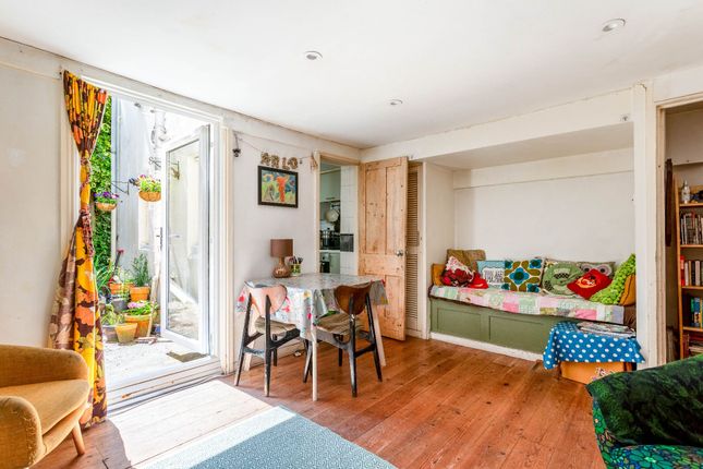 Thumbnail Flat for sale in Rose Hill Close, Brighton