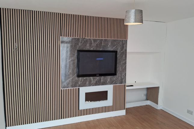 12 The Hayes, Lye, Stourbridge photo 2