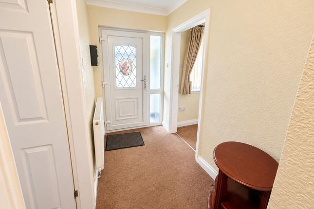 9, Brooklyn Road, Burntwood photo 3
