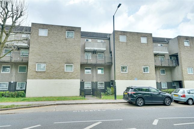 Thumbnail Maisonette for sale in Hadrians Ride, Enfield