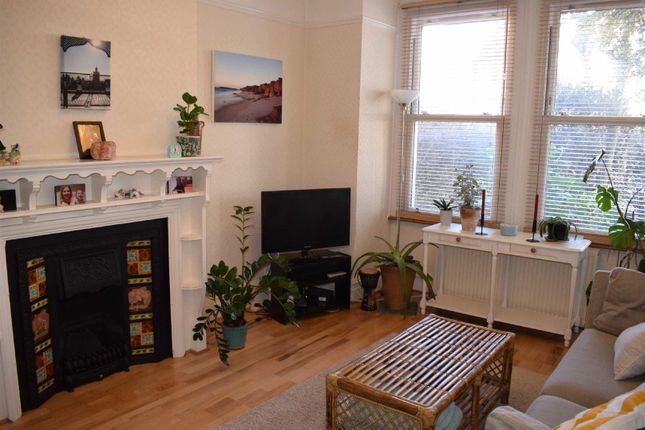 Thumbnail Property to rent in Birkbeck Road, London