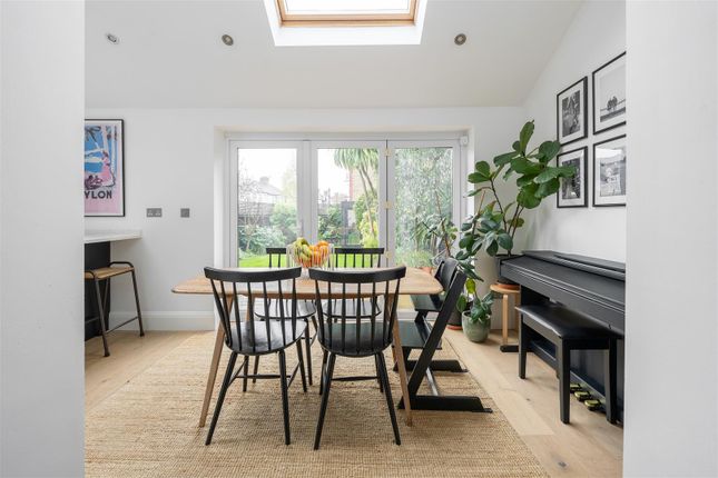 End terrace house for sale in Queenswood Avenue, London