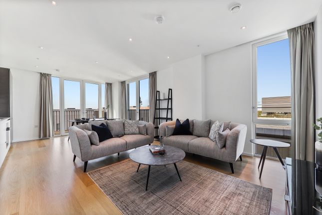 Thumbnail Flat to rent in 40, Victory Parade, London