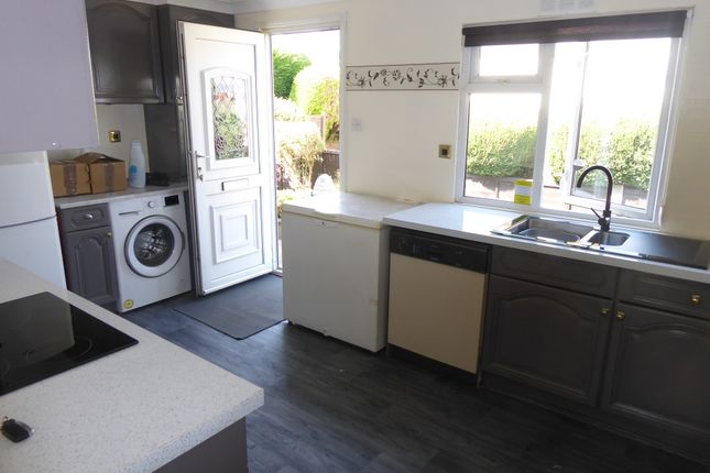 32, Doddington Heights, Earls Ditton Lane, Hopton Wafers, Kidderminster photo 2