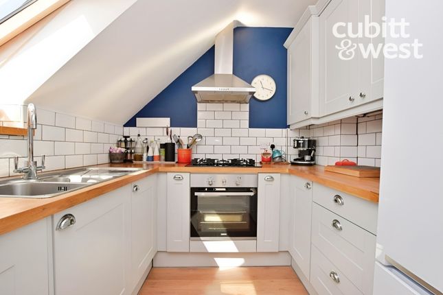 Flat 8, The Mews, Whitehill Road, Crowborough photo 4